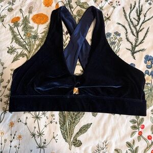Fabletics Oasis Twist Navy Velvet Bra